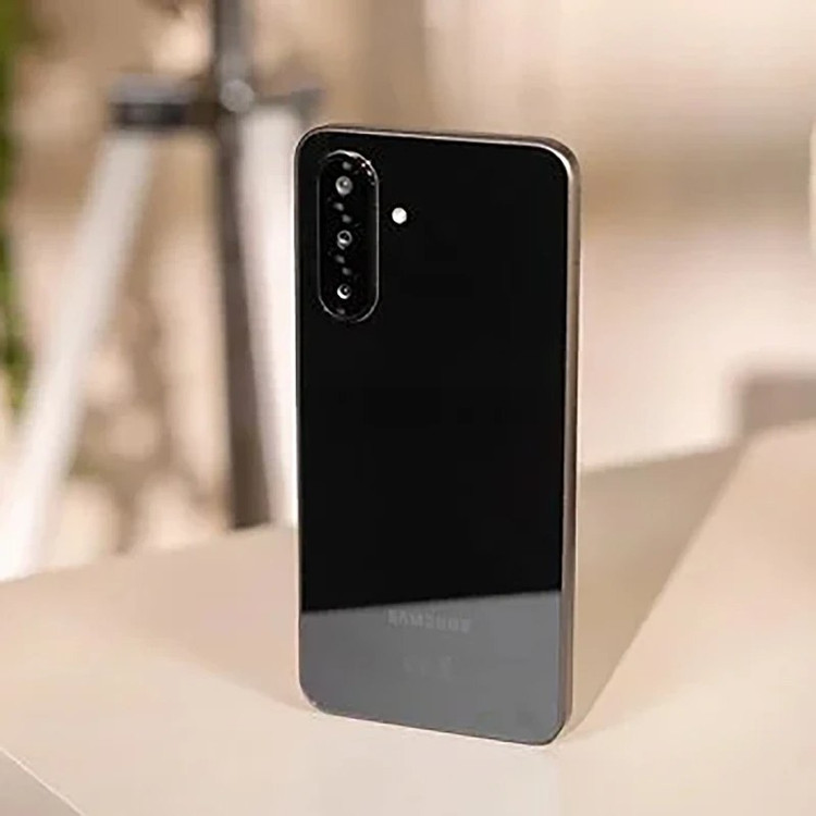 گوشی سامسونگ Galaxy A26 رجیستر شده دو سیم کارت 256 گیگابایت با رم 8 گیگابایت ویتنام اصلی و اورجینال