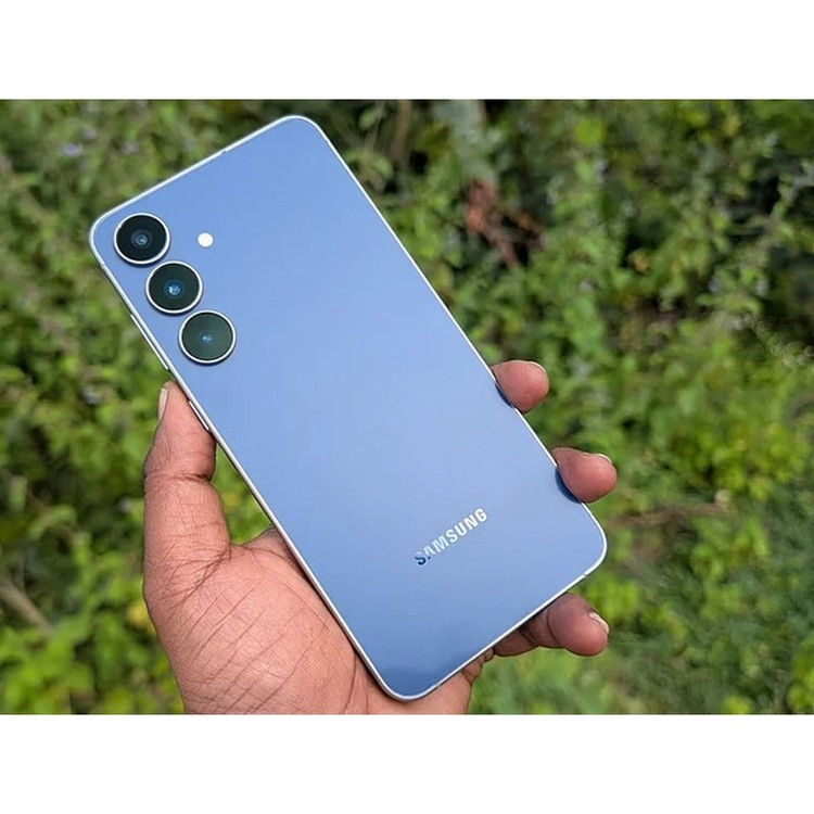 گوشی موبایل سامسونگ مدل Galaxy S25 FE دو سیم کارت ظرفیت 256 گیگابایت و رم 8 گیگابایت ویتنام اصلی و اورجینال