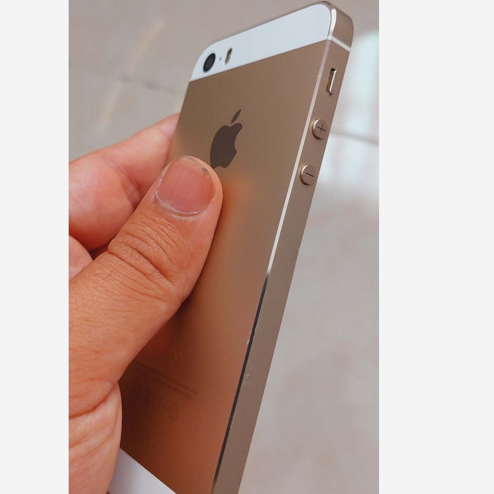 اپل آیفون 5s طلائی