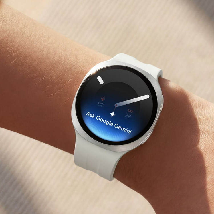 ساعت هوشمند 40 میلیمتری سامسونگ مدل Galaxy Watch 9 با بند سیلیکونی، سازگار با گوشیهای هوشمند سامسونگ