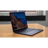 لپتاپ 13.6 اینچی اپل مدل MacBook Air MDHH4 2026 با پردازنده M5، رم 16 گیگابایت، حافظه SSD با ظرفیت 512 گیگابایت، نمایشگر Liquid Retina با رزولوشن 2560×1664، شارژدهی تا 18 ساعت، پشتیبانی از Wi-Fi 7 و Touch ID