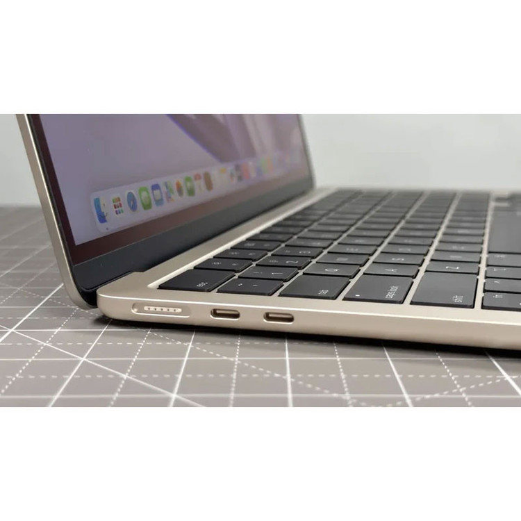 لپتاپ 13.6 اینچی اپل مدل MacBook Air MDHA4 2026 LLA با پردازنده M5 با 16 گیگابایت رم و حافظه داخلی SSD با ظرفیت 512 گیگابایت، نمایشگر Liquid Retina با وضوح 2560×1664، Wi-Fi 7، شارژدهی پخش ویدیو تا 18 ساعت و حسگر اثر انگشت Touch ID