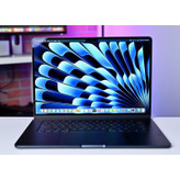 لپتاپ 15.3 اینچی اپل مدل MacBook Air MDVH4 2026 با پردازنده M5، رم 16 گیگابایت، حافظه SSD با ظرفیت 512 گیگابایت، نمایشگر Liquid Retina و شارژدهی تا 18 ساعت