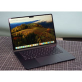 لپتاپ 15.3 اینچی اپل مدل MacBook Air MDVH4 2026 با پردازنده M5، رم 16 گیگابایت، حافظه SSD با ظرفیت 512 گیگابایت، نمایشگر Liquid Retina و شارژدهی تا 18 ساعت