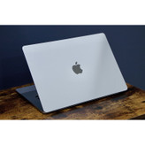 لپتاپ 15.3 اینچی اپل مدل MacBook Air MDVK4 2026 LLA با پردازنده M5، رم 16 گیگابایت و حافظه SSD با ظرفیت 1 ترابایت، نمایشگر Liquid Retina با وضوح 2880x1864 پیکسل، پشتیبانی از Wi-Fi 7، با 2 درگاه Thunderbolt 4 و شارژدهی تا 15 ساعت وبگردی