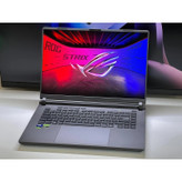 لپ تاپ 16 اینچی ایسوس مدل G615JMR-AS74 با پردازنده Core i7-14650HX، گرافیک GeForce RTX 5060 با 8 گیگابایت حافظه، رم 32 گیگابایت DDR5، حافظه SSD NVMe با ظرفیت 1 ترابایت و نمایشگر WUXGA با نرخ نوسازی 165 هرتز و نورپردازی Per-key RGB