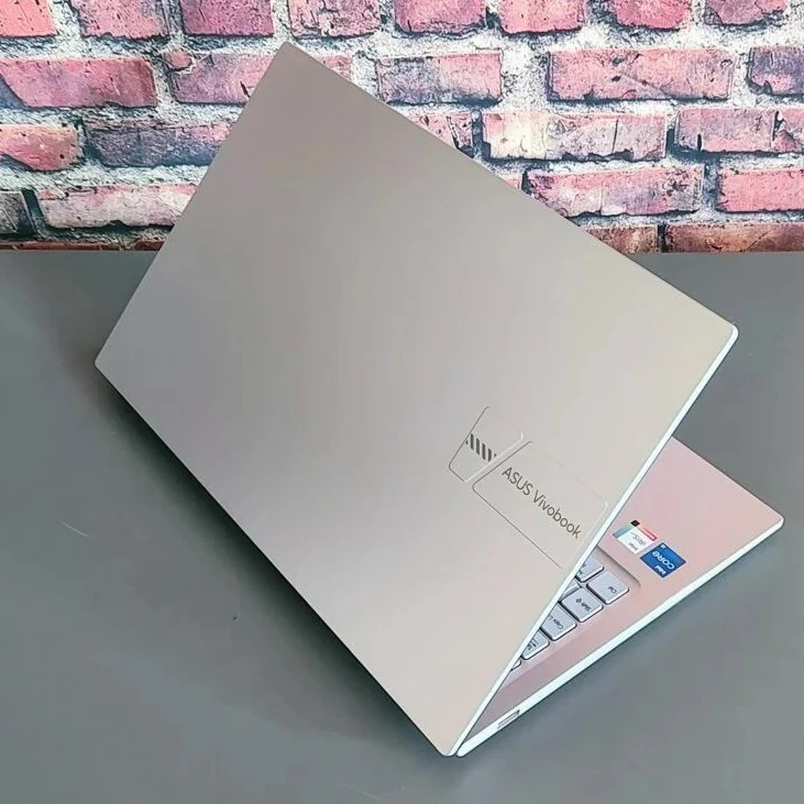 لپ تاپ 15.6 اینچی ایسوس مدل Vivobook 15 X1504VA-Core 5 120U-12GB DDR4 3200MHz-512GB SSD-IPS-Backlit - کاستوم شده